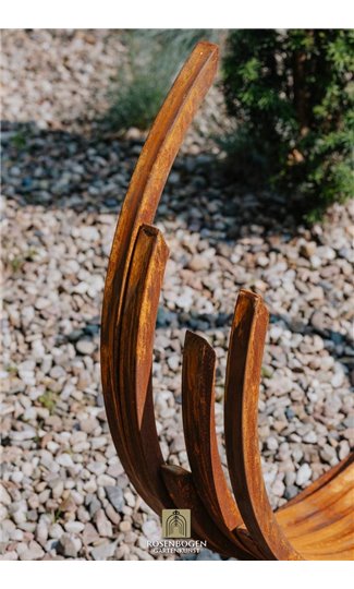 Garden decoration Pinio